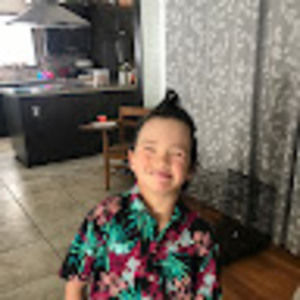 Meet your Posher, Alicia